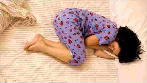 при ПМС снижается уровень серотонина