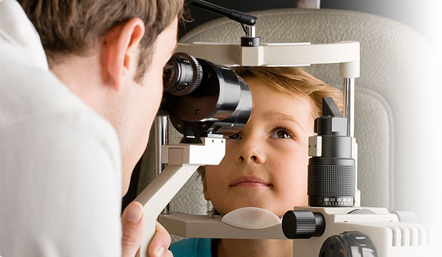 Диагностировать паралитическое косоглазие офтальмолог может только после консультации с неврологом