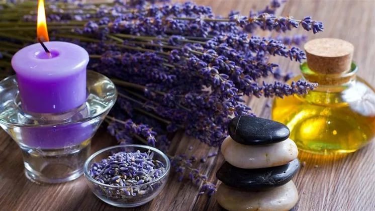Облегчить состояние больного позволяют ароматерапия и лечение горячими камнями