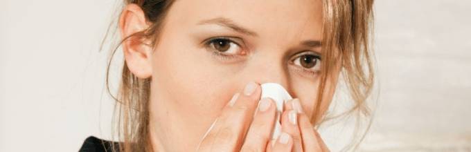 Опасность гайморита в том, что гнойное содержимое пазух может оказаться в близлежащих тканях