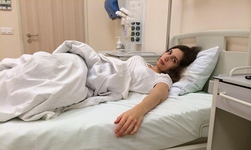 При очень больших образованиях человек не может нормально передвигаться, симптоматическая картина сильно выражена