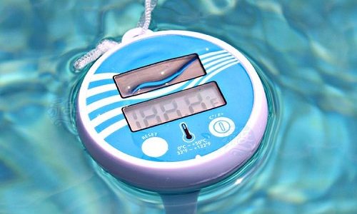 Температура воды для процедуры, в ходе которой вытягивается позвоночник, должна быть 37°C