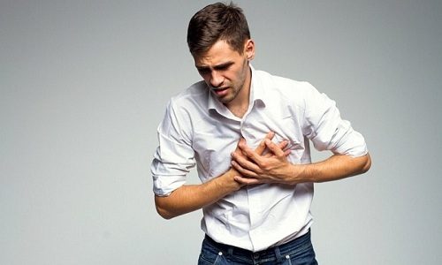 Использовать кинезиотейпирование нельзя тем людям, которые имеют нарушения в работе сердца